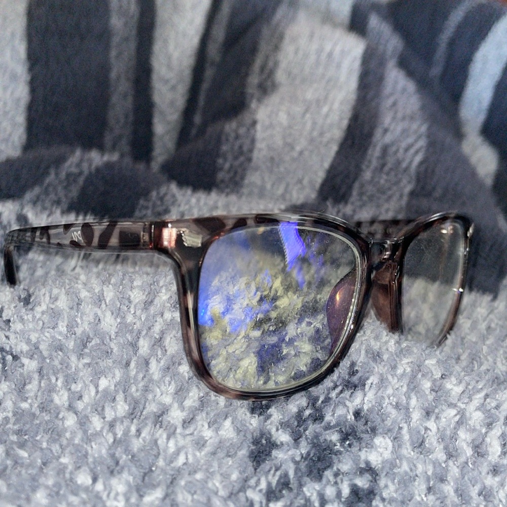 Blue light glasses
